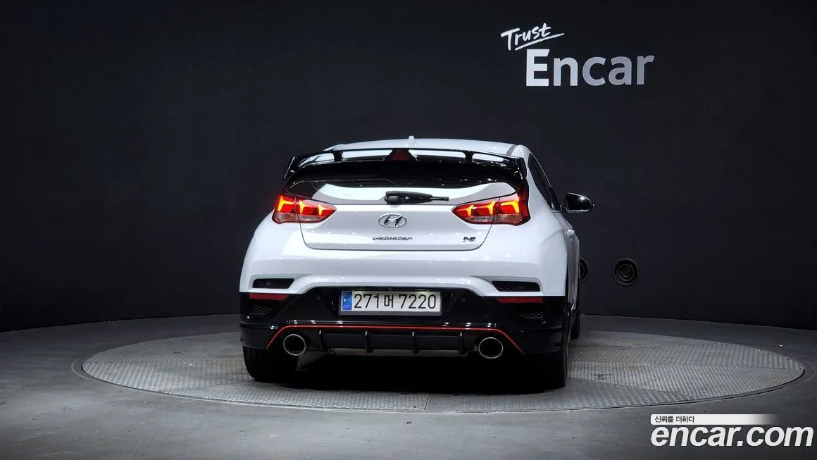 Hyundai Veloster — фото 4