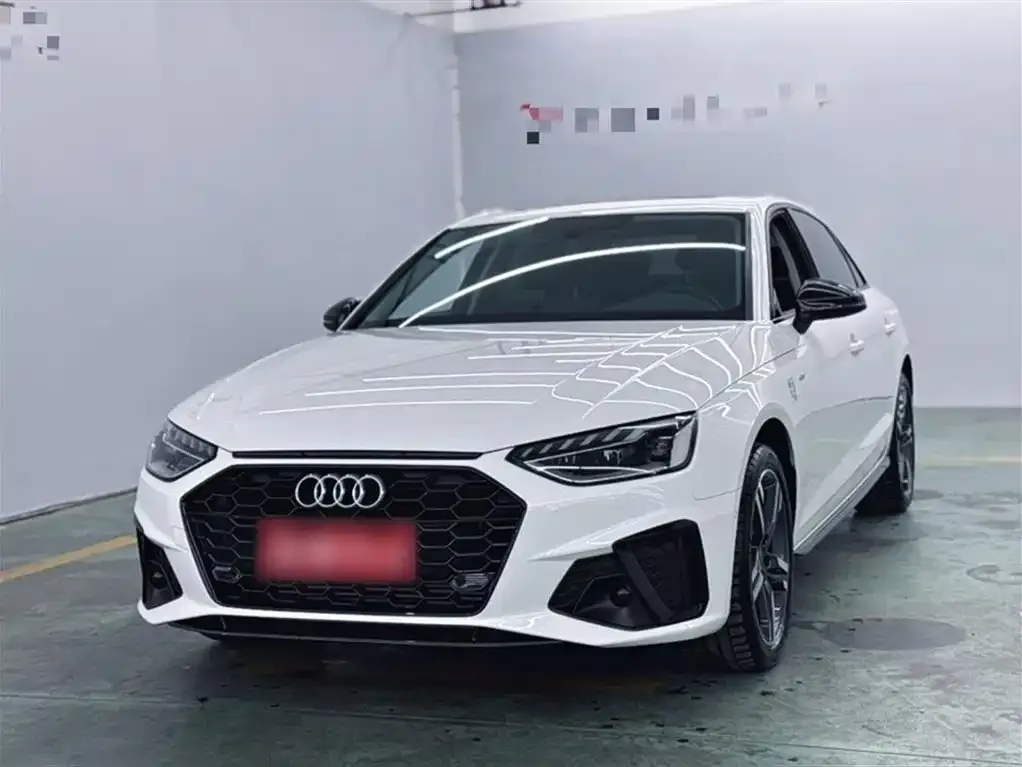 Audi A4L 2022 из CN, фото 2