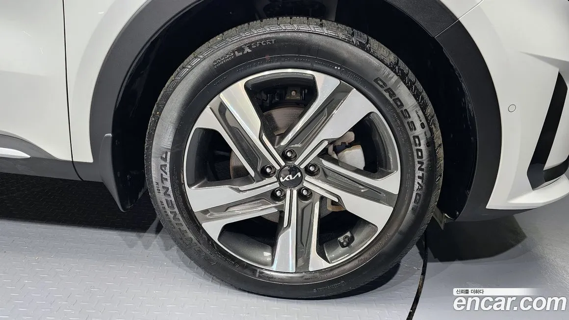 Kia Sorento — фото 5