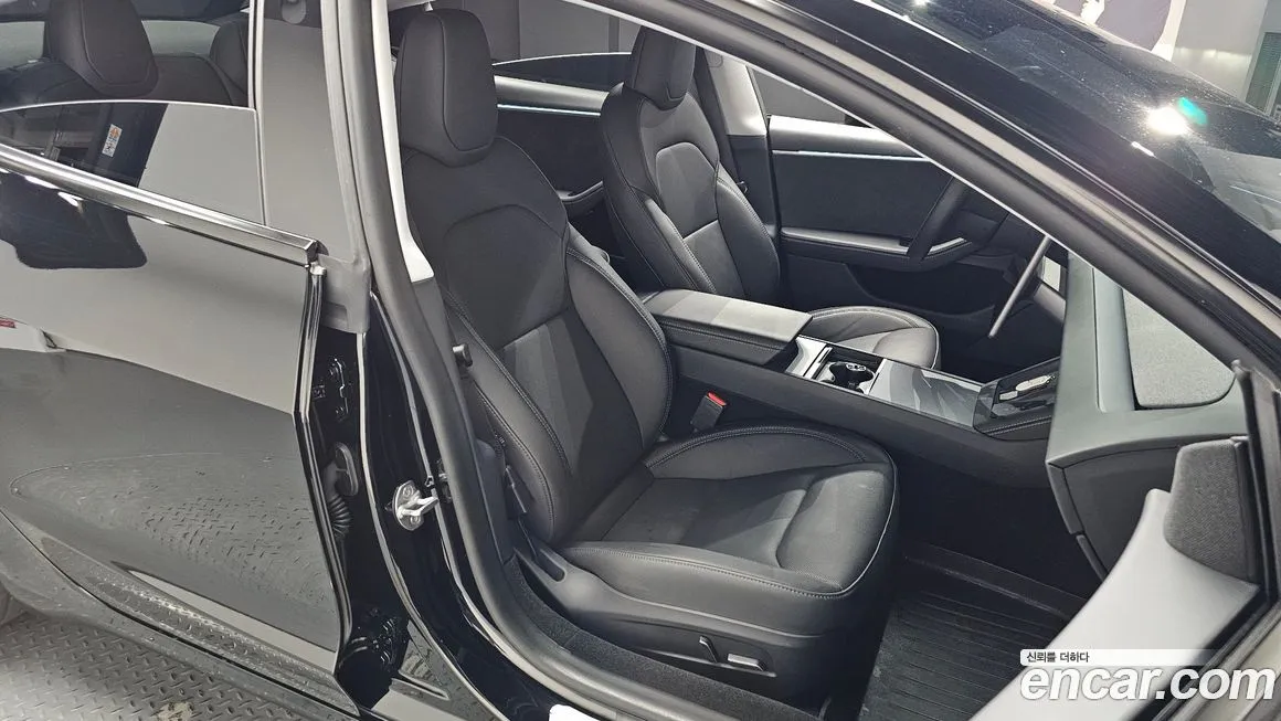 Tesla Model 3 2025 из KR, фото 10
