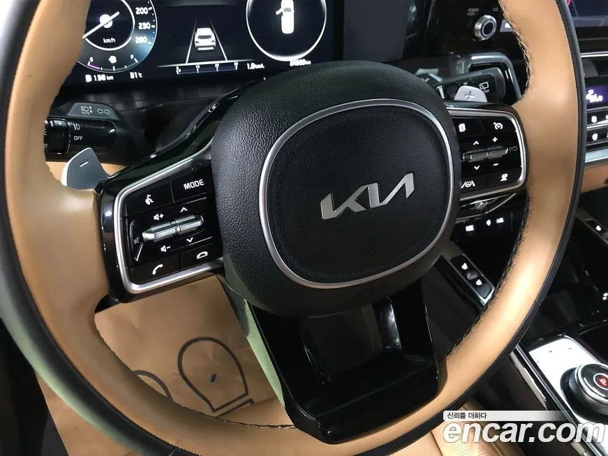 Kia Sorento — фото 9