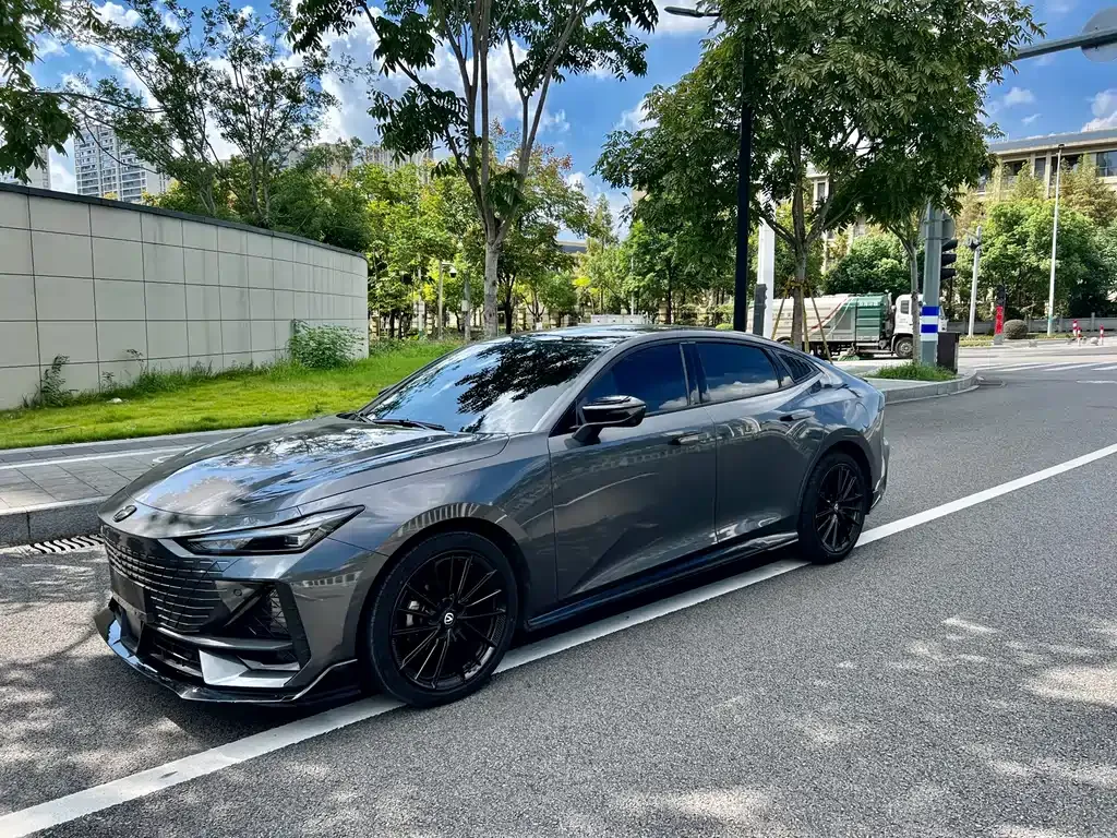 Changan UNI-V 2023 из CN, фото 1