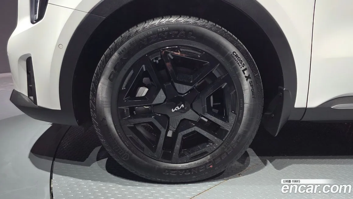 Kia Sorento — фото 5