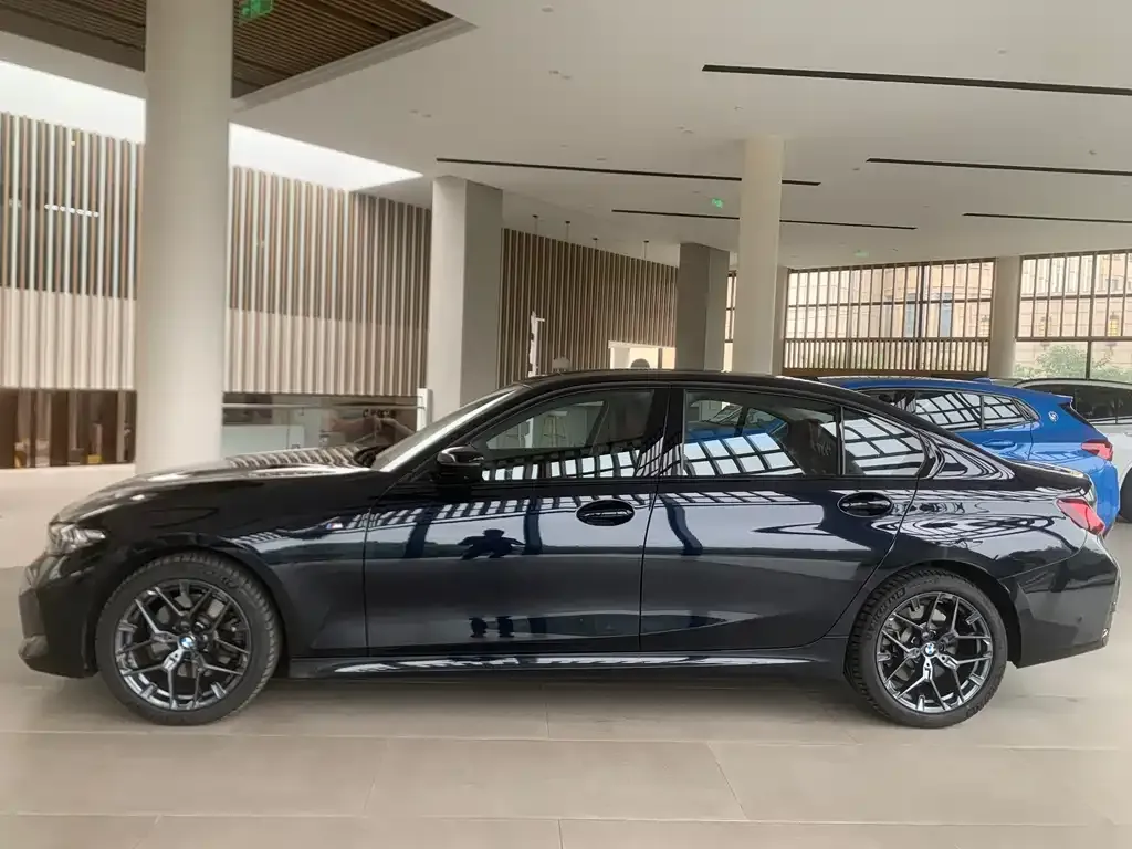 BMW 3 Series 2024 из CN, фото 4