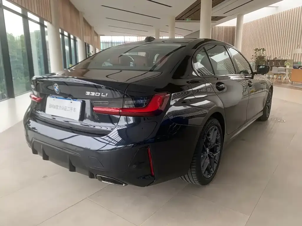 BMW 3 Series 2024 из CN, фото 7