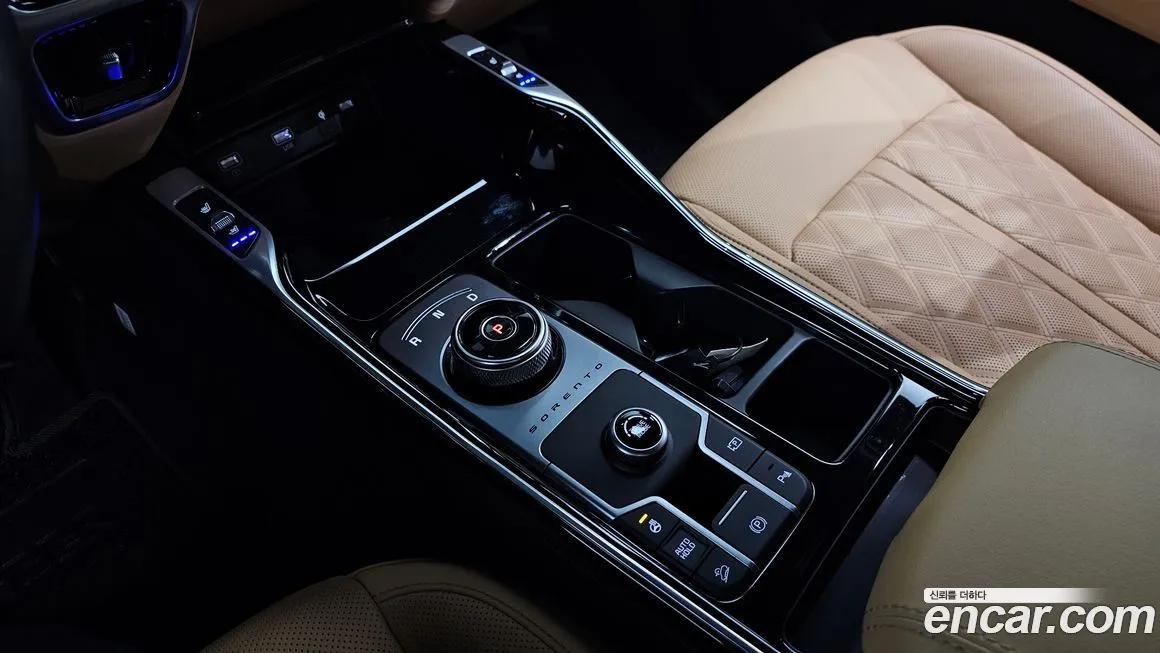 Kia Sorento — фото 9