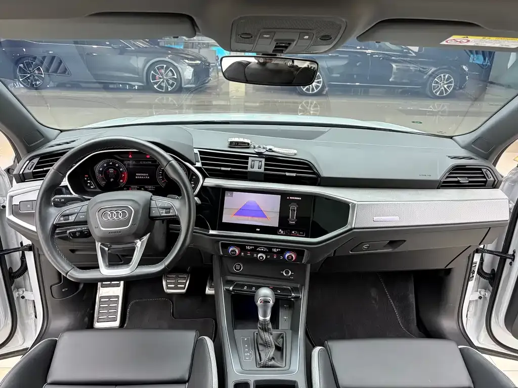 Audi Q3 2024 из CN, фото 7