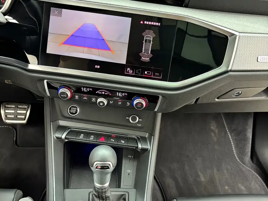Audi Q3 2024 из CN, фото 9