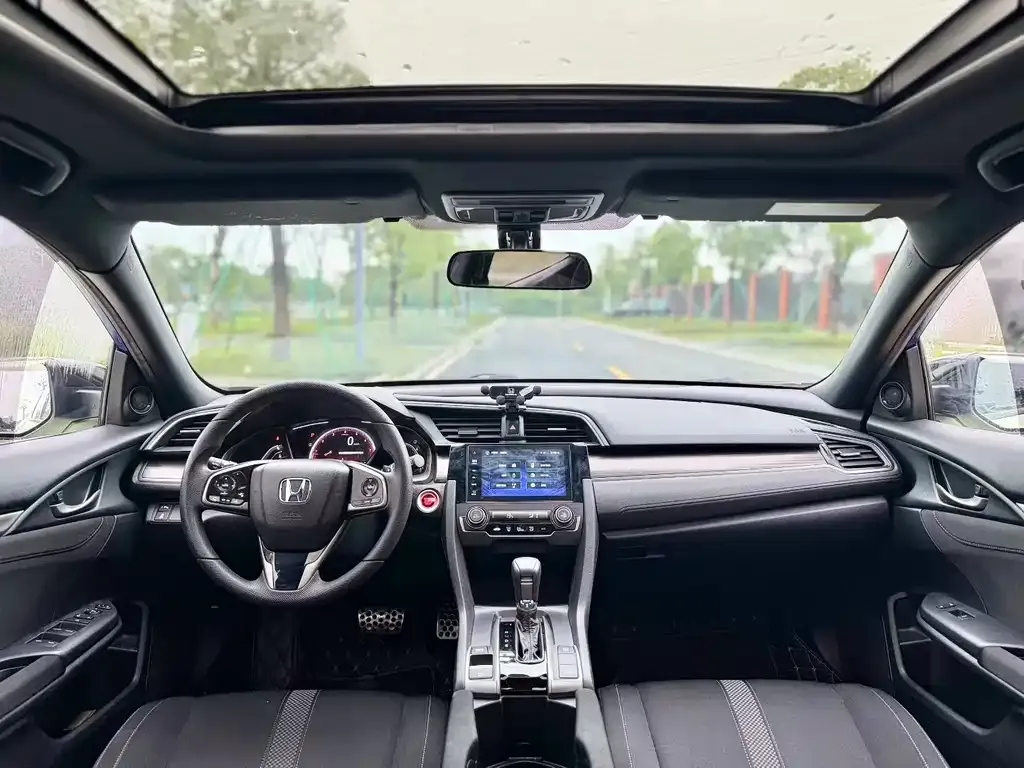 Honda Civic 2021 из CN, фото 4