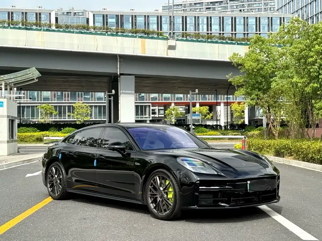 Porsche Panamera Hybrid 2025 из CN, фото 3