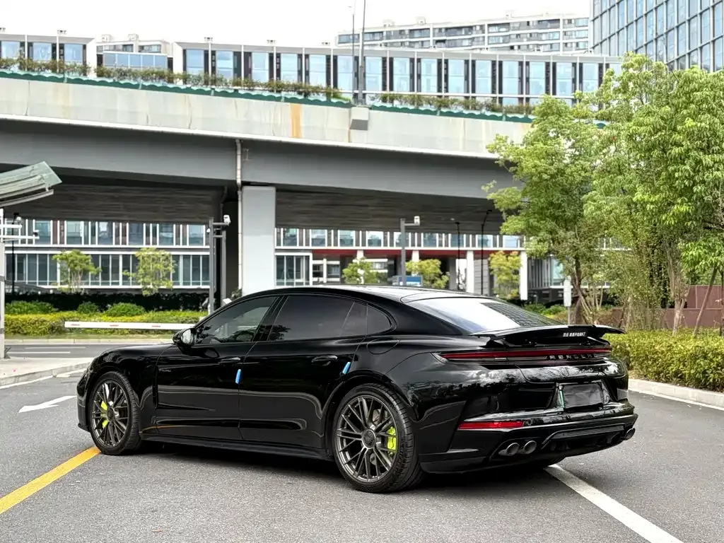 Porsche Panamera Hybrid 2025 из CN, фото 4