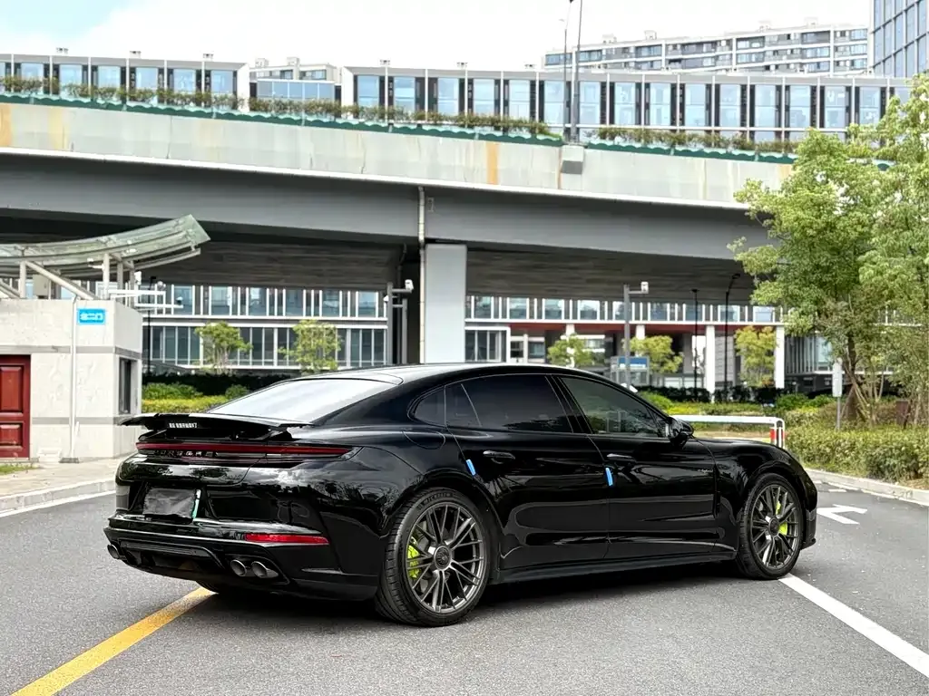Porsche Panamera Hybrid 2025 из CN, фото 6