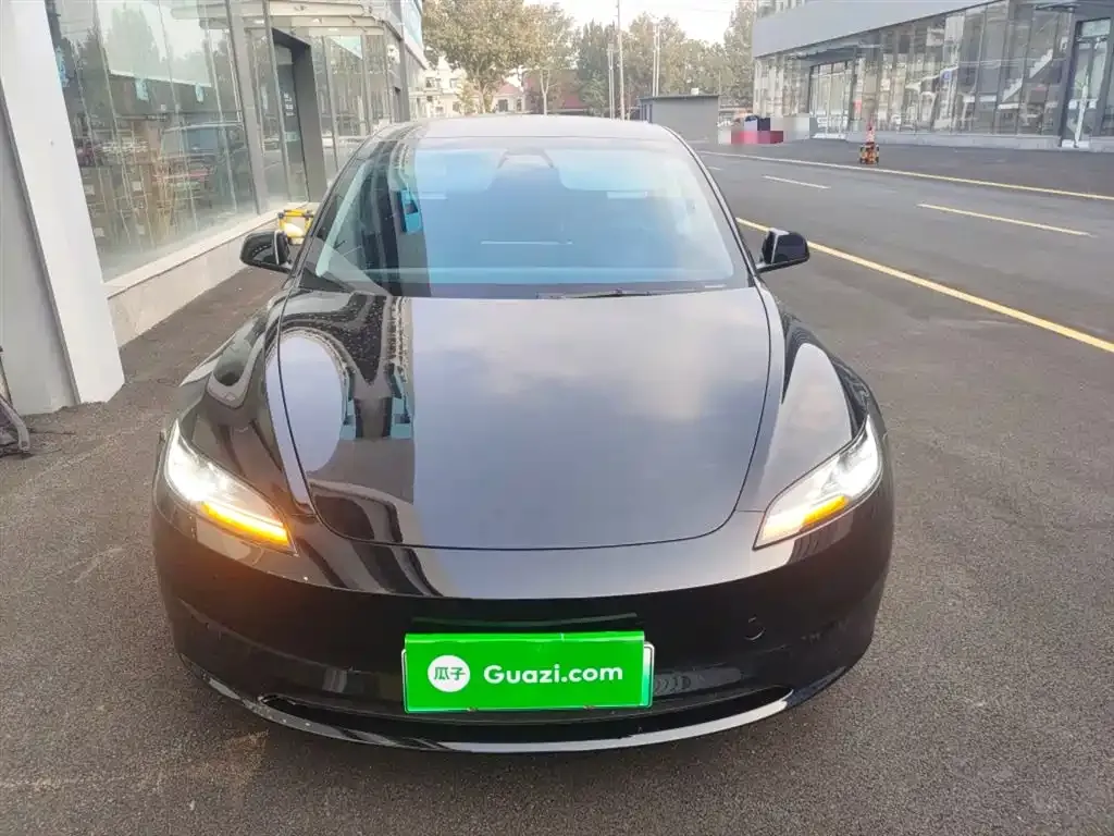 Tesla Model 3 2023 из CN, фото 3