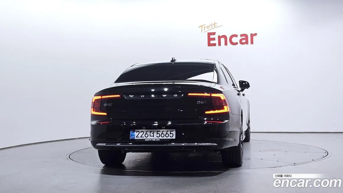 Volvo S90 2025 из KR, фото 4
