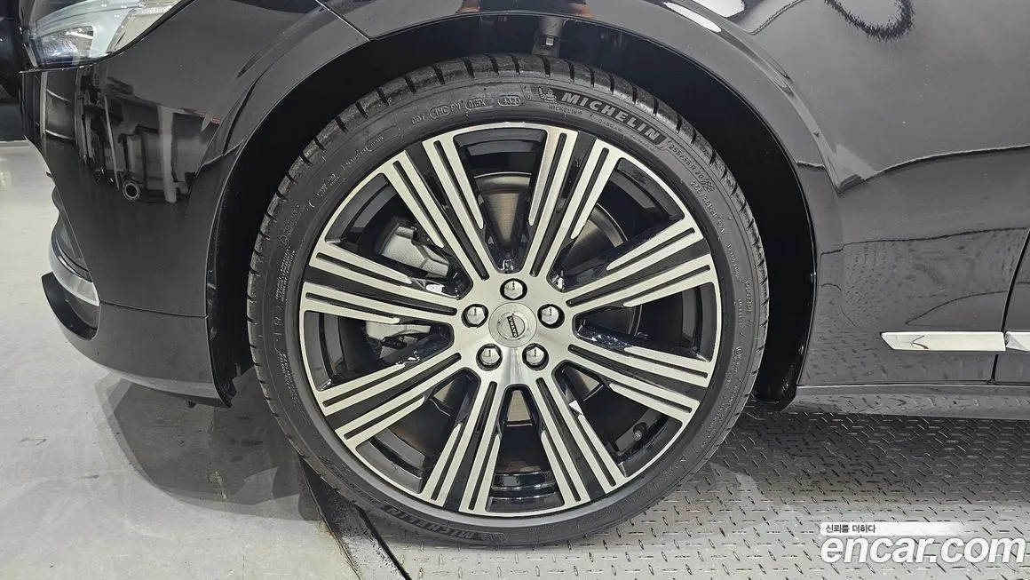 Volvo S90 2025 из KR, фото 5