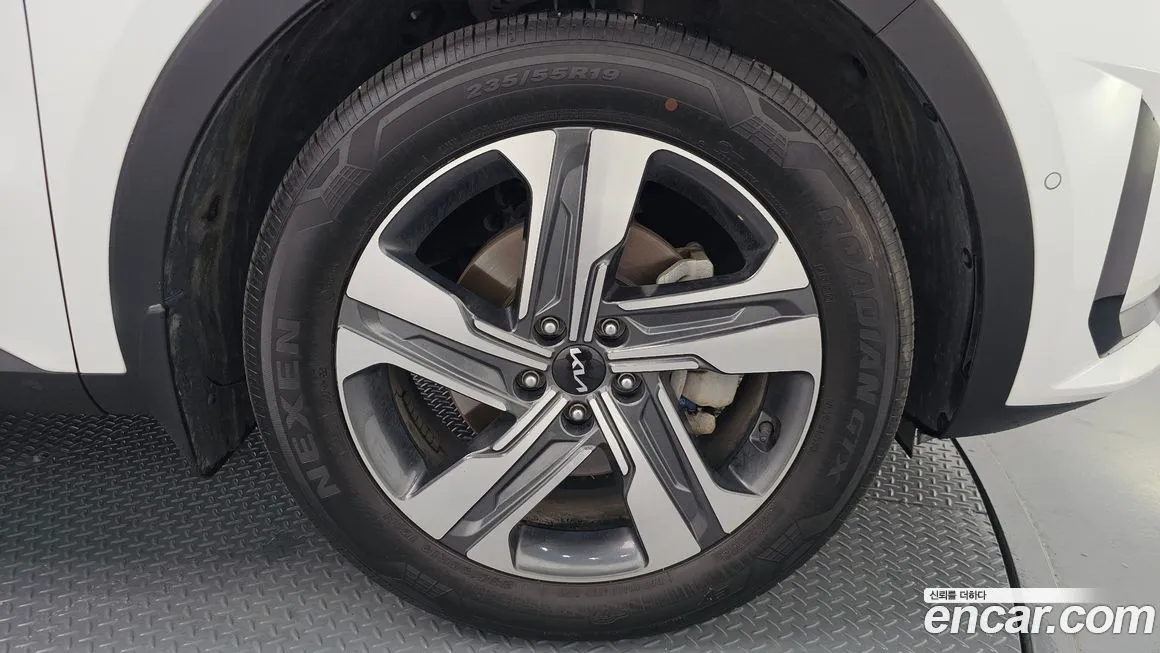 Kia Sorento — фото 5