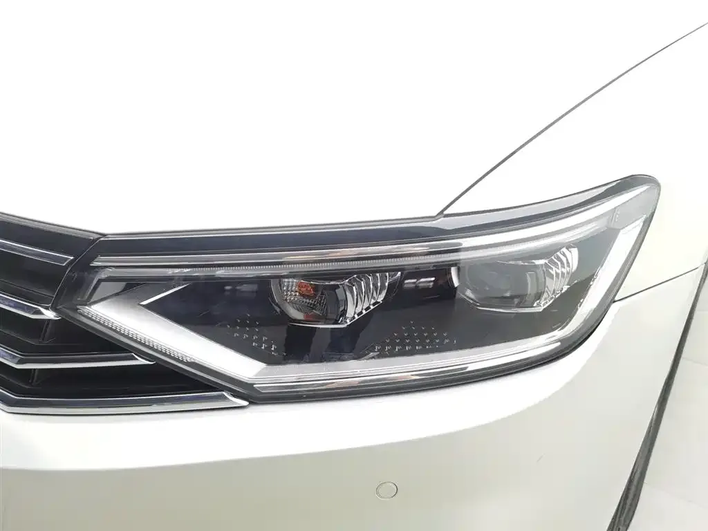 Volkswagen Magotan 2021 из CN, фото 7