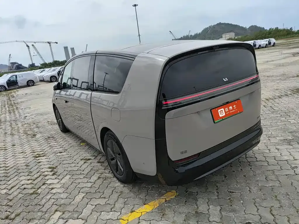 Li Auto MEGA 2024 из CN, фото 6