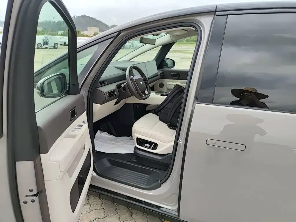 Li Auto MEGA 2024 из CN, фото 7