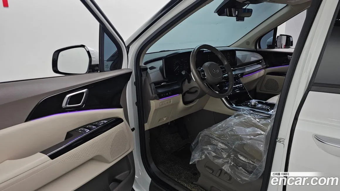 Kia Carnival — фото 10