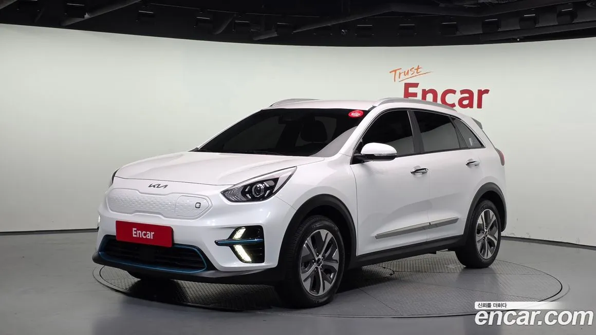 Kia Niro — фото 1