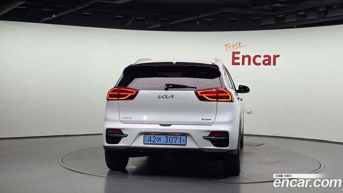 Kia Niro — фото 4