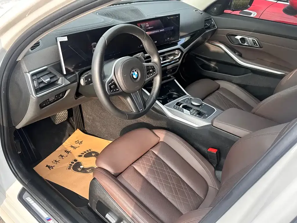 BMW 3 Series 2023 из CN, фото 3