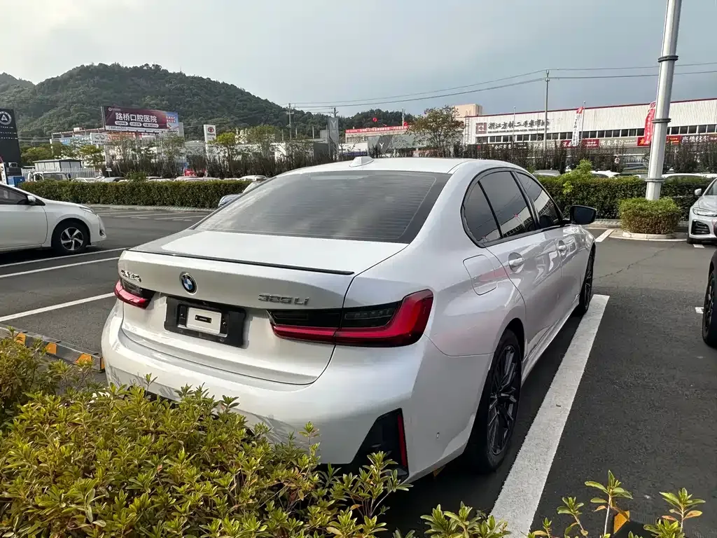 BMW 3 Series 2023 из CN, фото 9