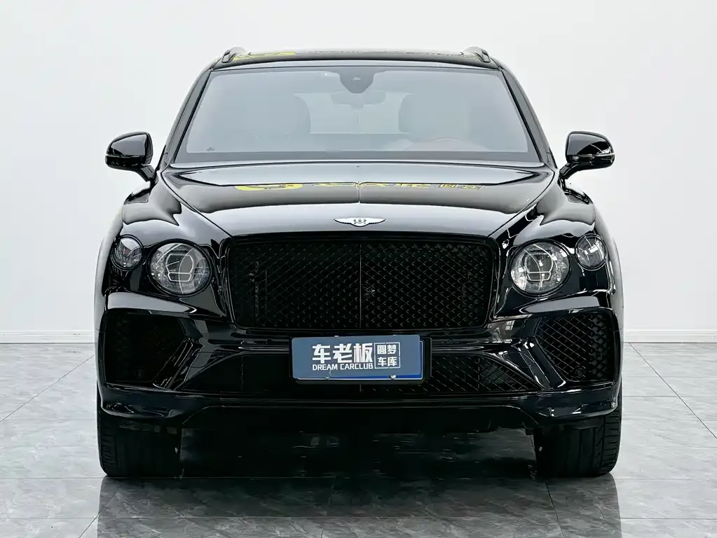 Bentley Bentayga 2022 из CN, фото 2