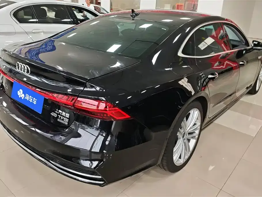 Audi A7L 2024 из CN, фото 3