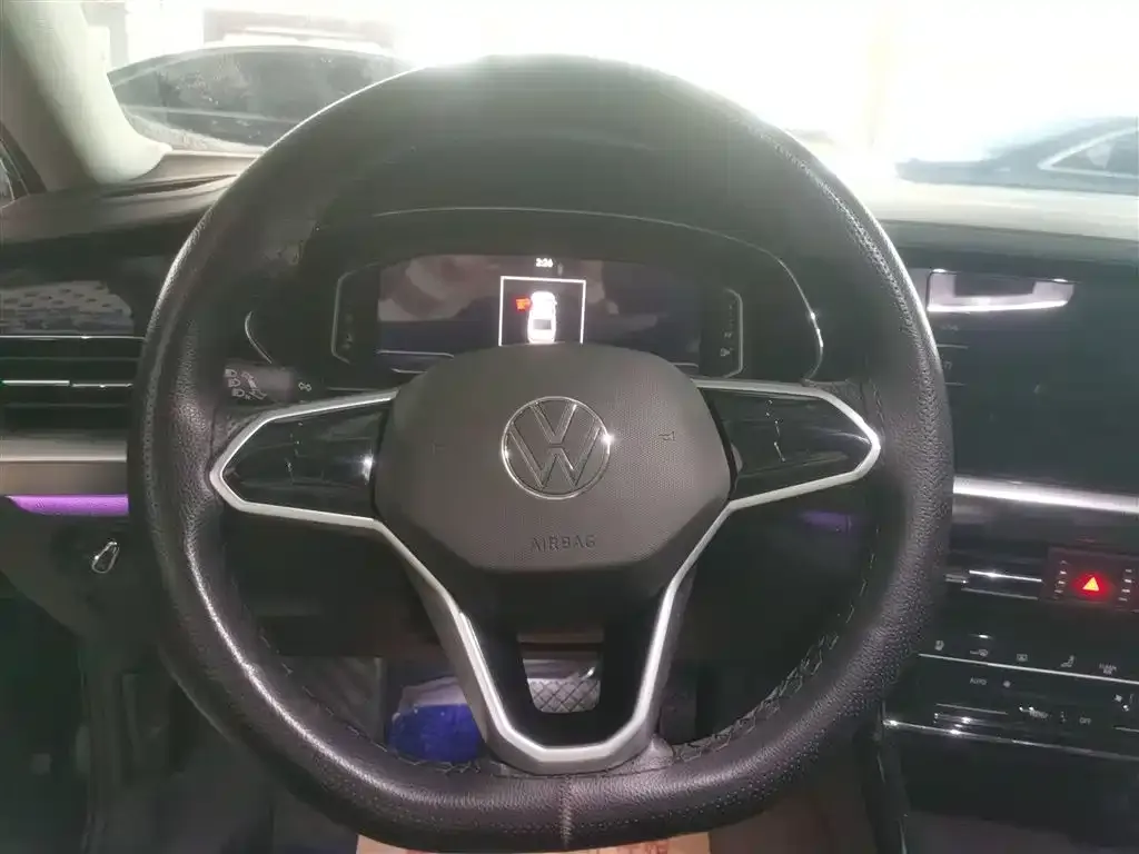 Volkswagen Passat 2022 из CN, фото 3