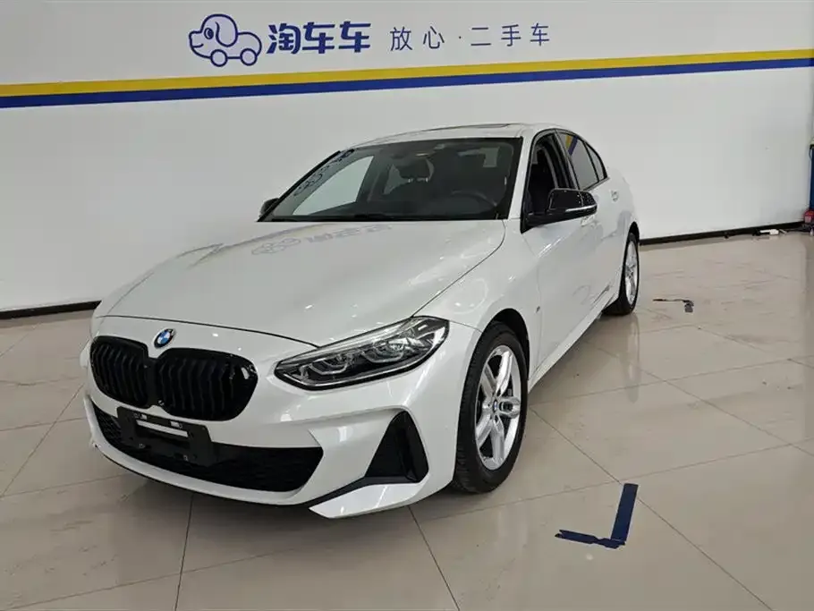 BMW 1 Series 2022 из CN, фото 1