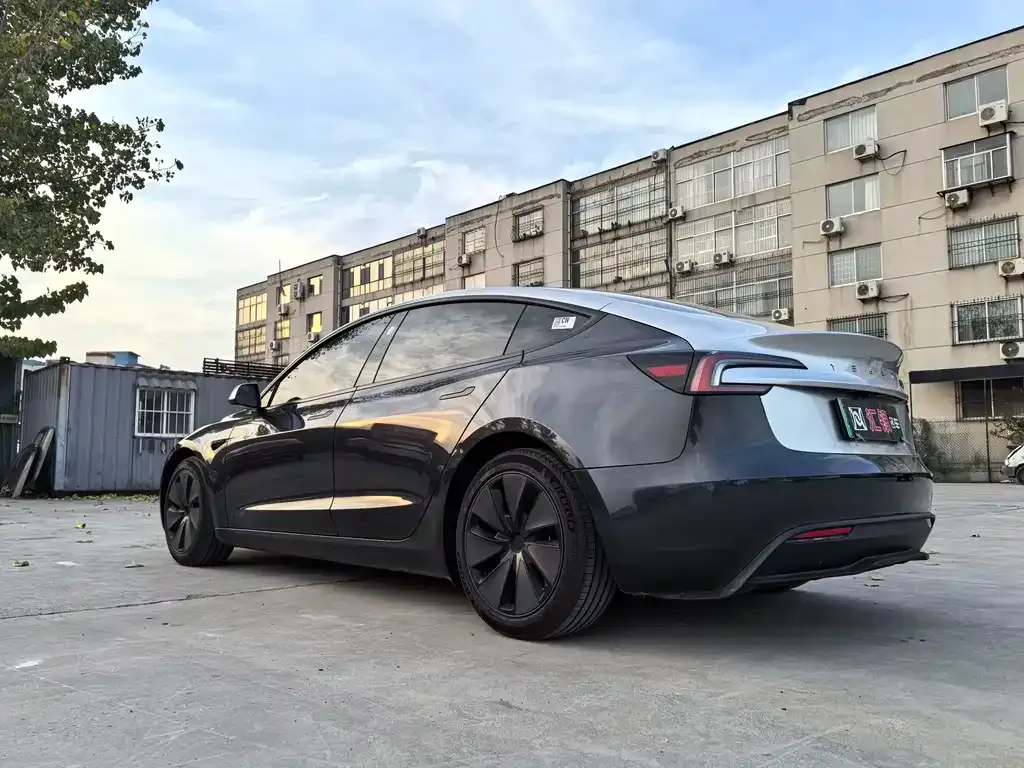 Tesla Model 3 2025 из CN, фото 4