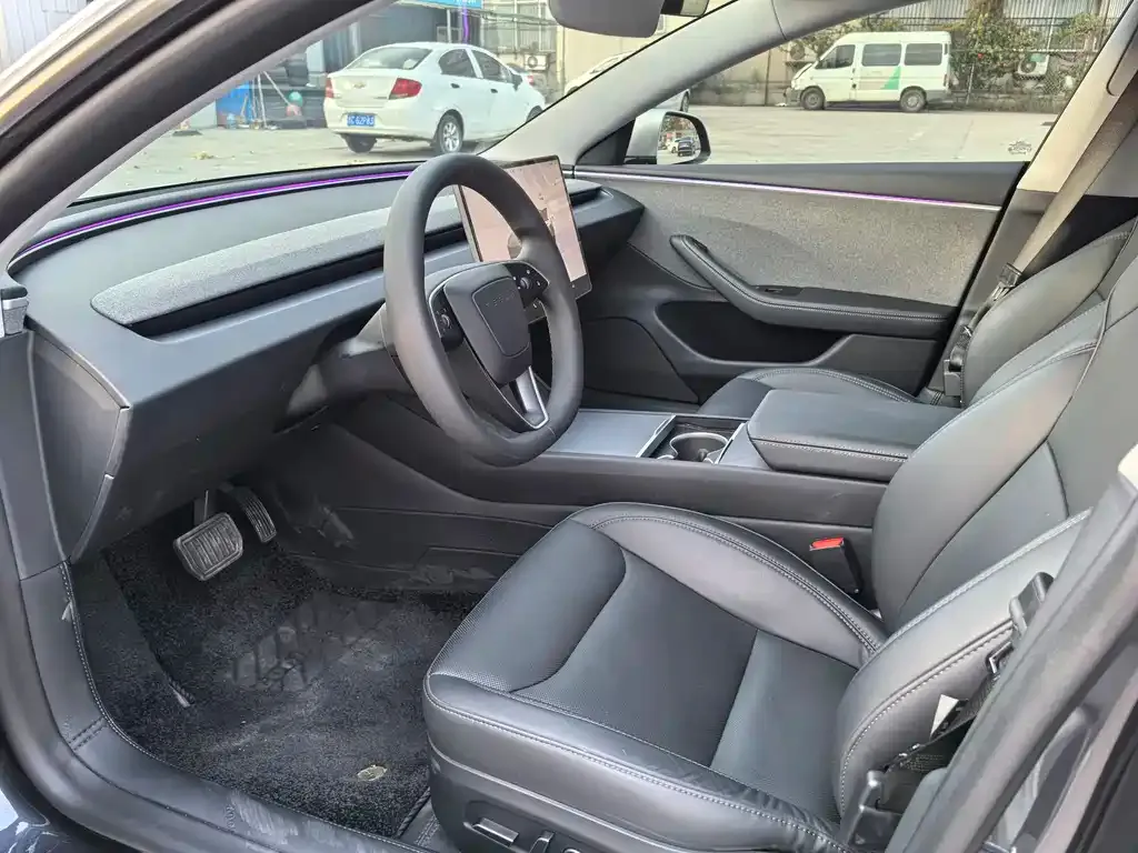 Tesla Model 3 2025 из CN, фото 7