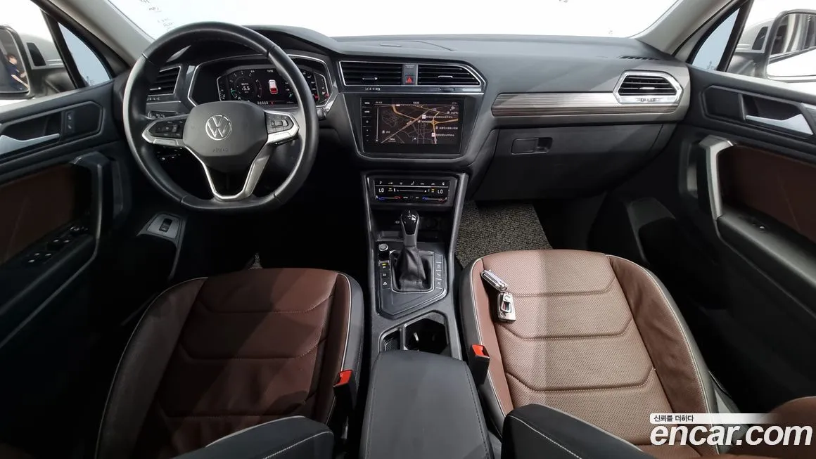 Volkswagen Tiguan — фото 7
