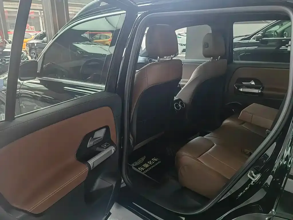 Mercedes-Benz GLB 2023 из CN, фото 8
