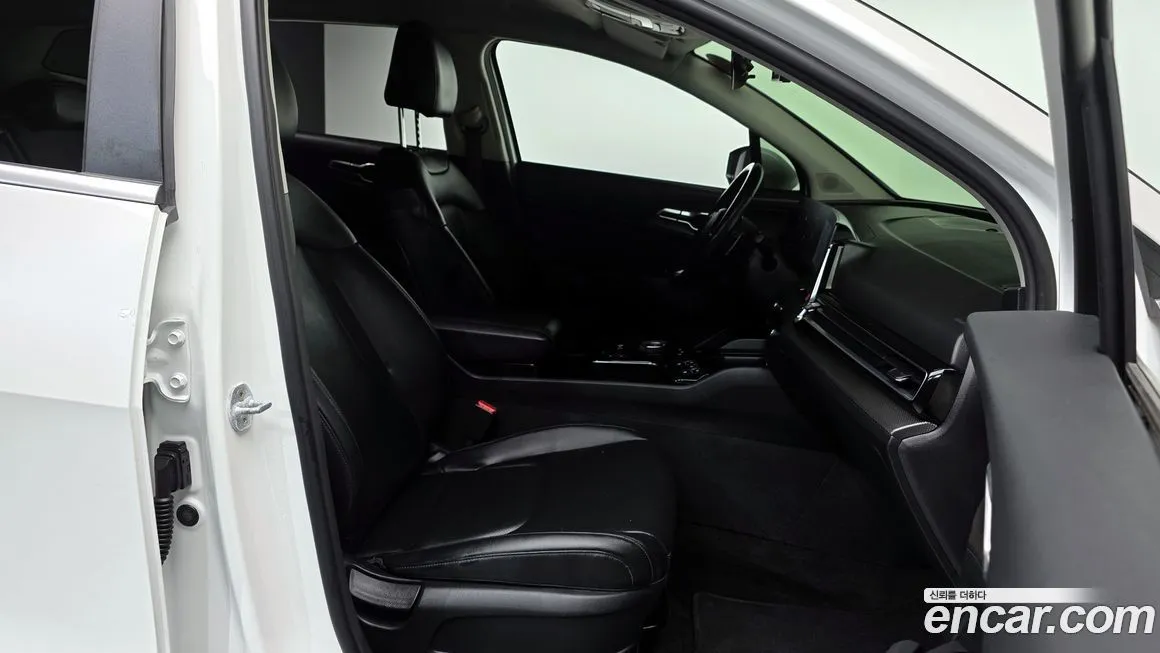 Kia Sportage — фото 10
