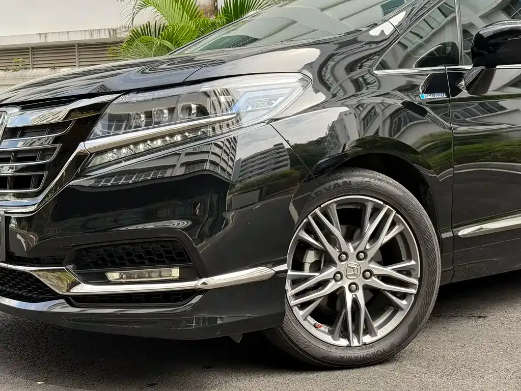 Honda Elysion 2021 из CN, фото 4