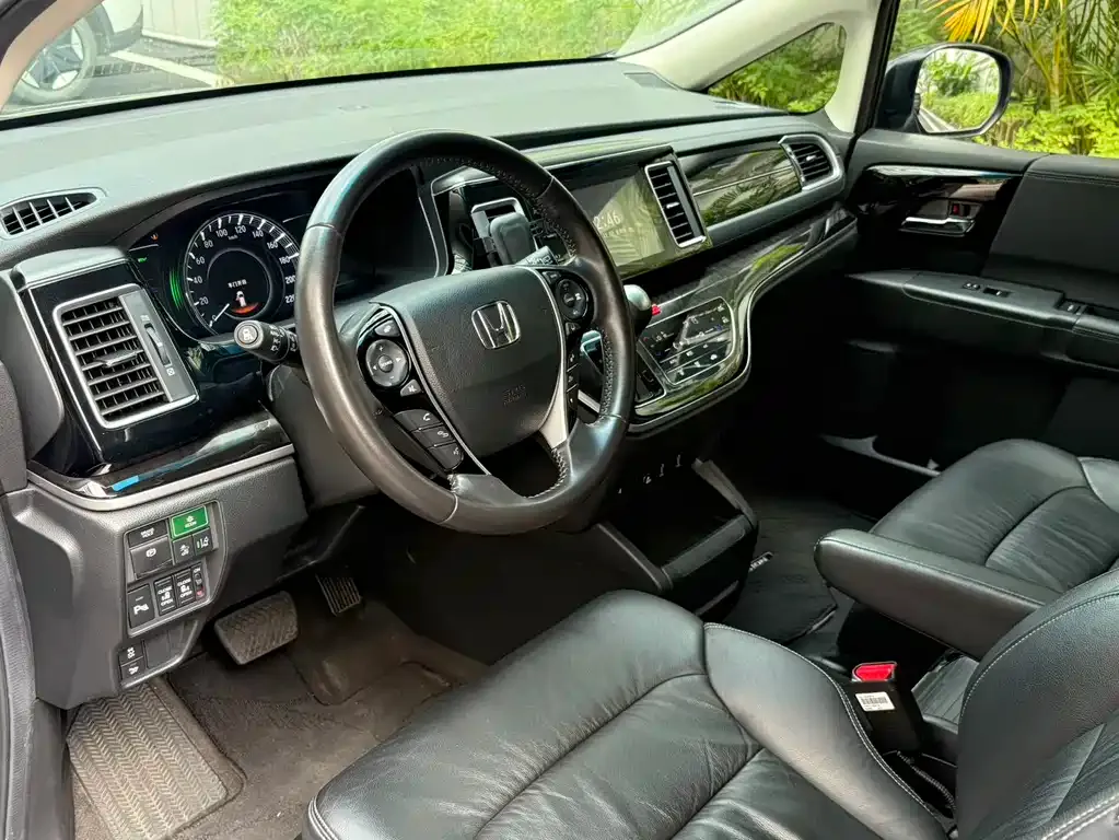 Honda Elysion 2021 из CN, фото 6