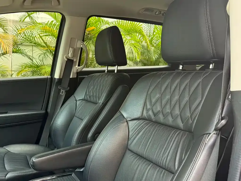 Honda Elysion 2021 из CN, фото 8
