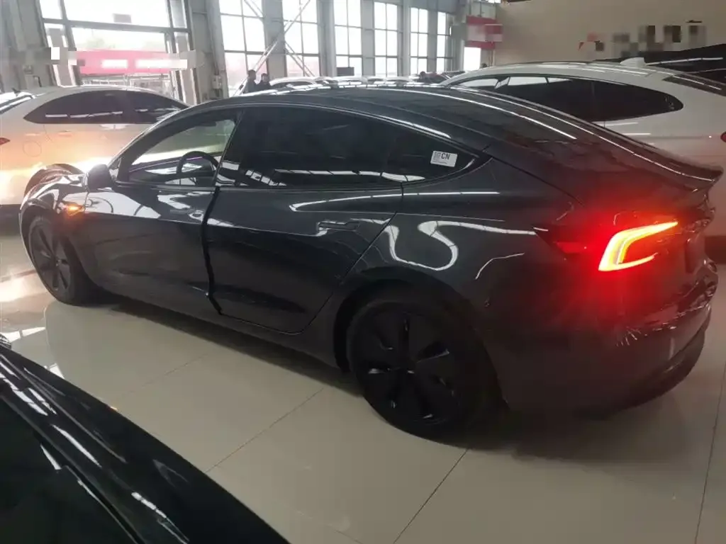 Tesla Model 3 2025 из CN, фото 5