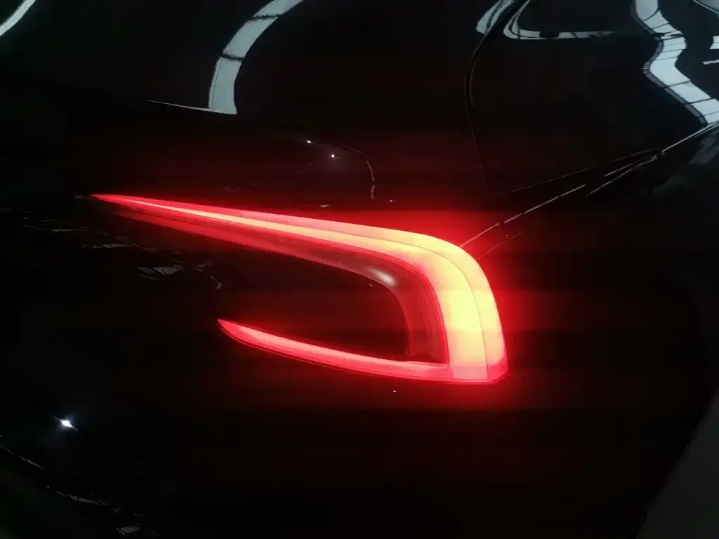 Tesla Model 3 2025 из CN, фото 8