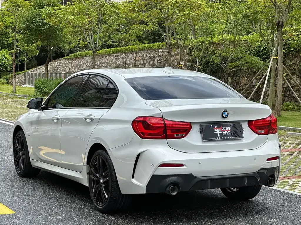 BMW 1 Series 2021 из CN, фото 6