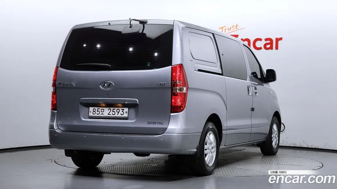 Hyundai Starex — фото 2