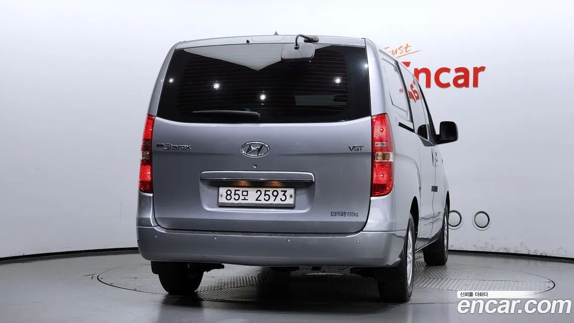 Hyundai Starex — фото 4