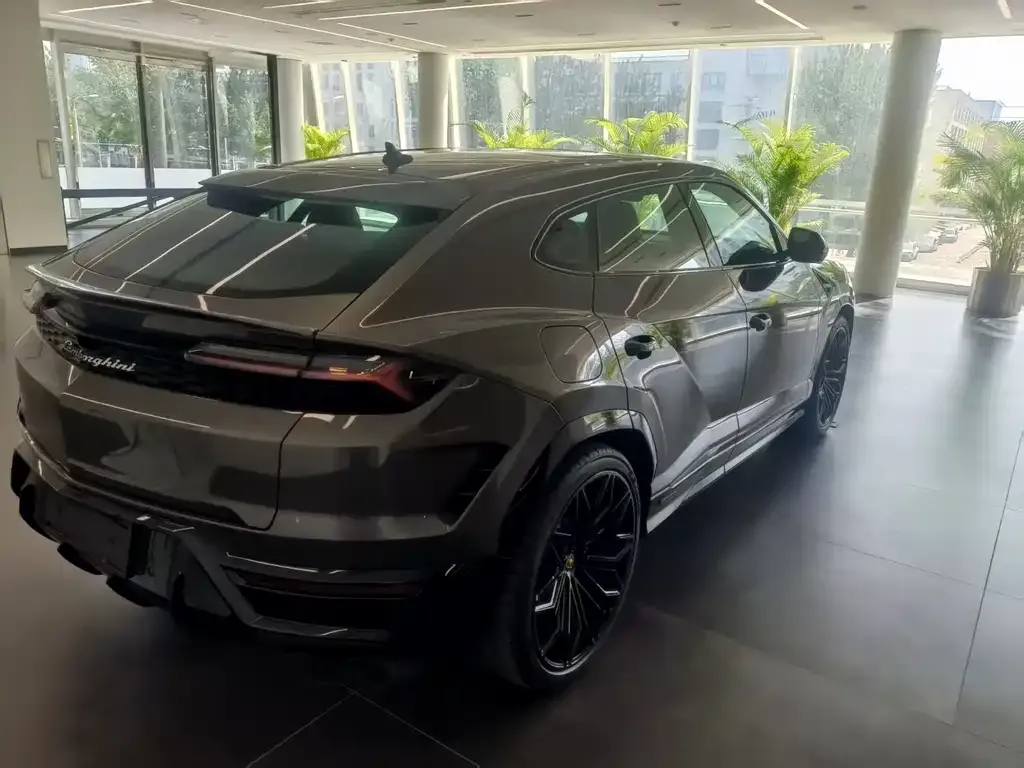 Lamborghini Urus SE 2025 из CN, фото 6