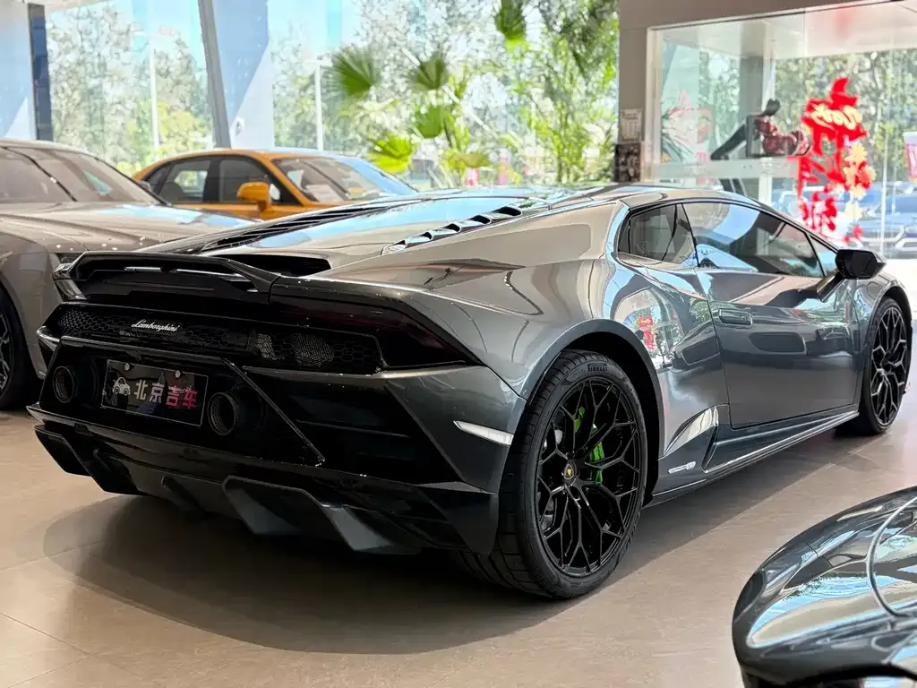 Lamborghini Huracan 2023 из CN, фото 4