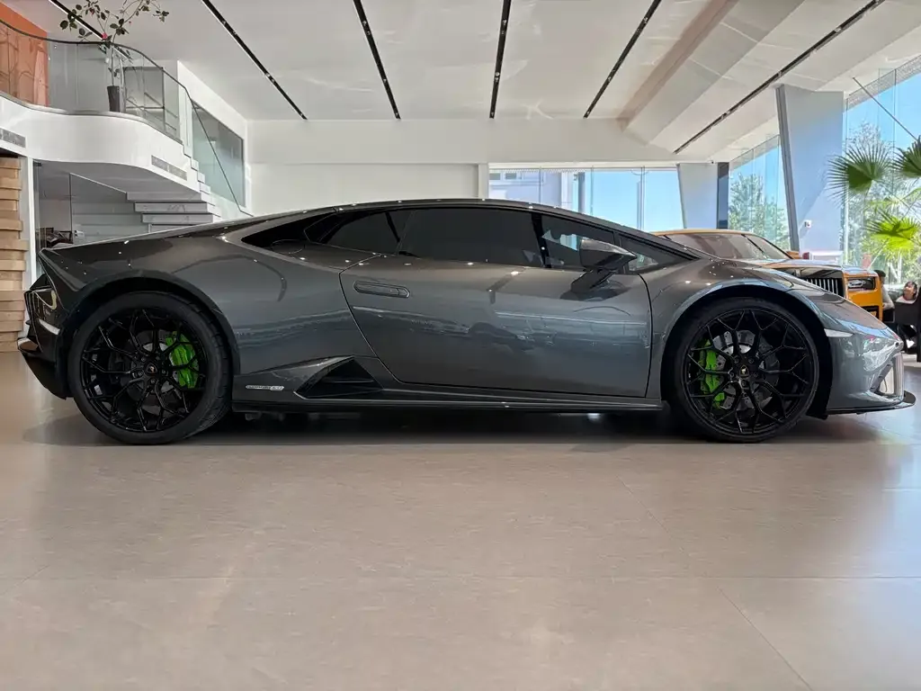 Lamborghini Huracan 2023 из CN, фото 6