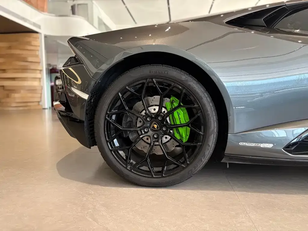 Lamborghini Huracan 2023 из CN, фото 7