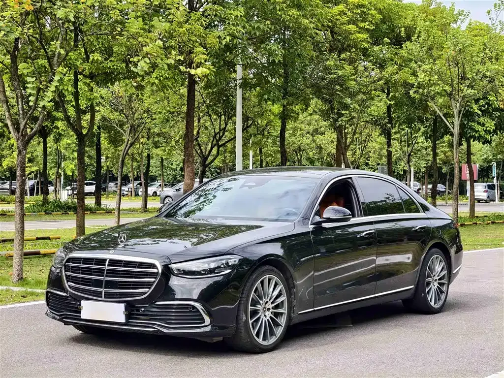 Mercedes-Benz S-Class — фото 1